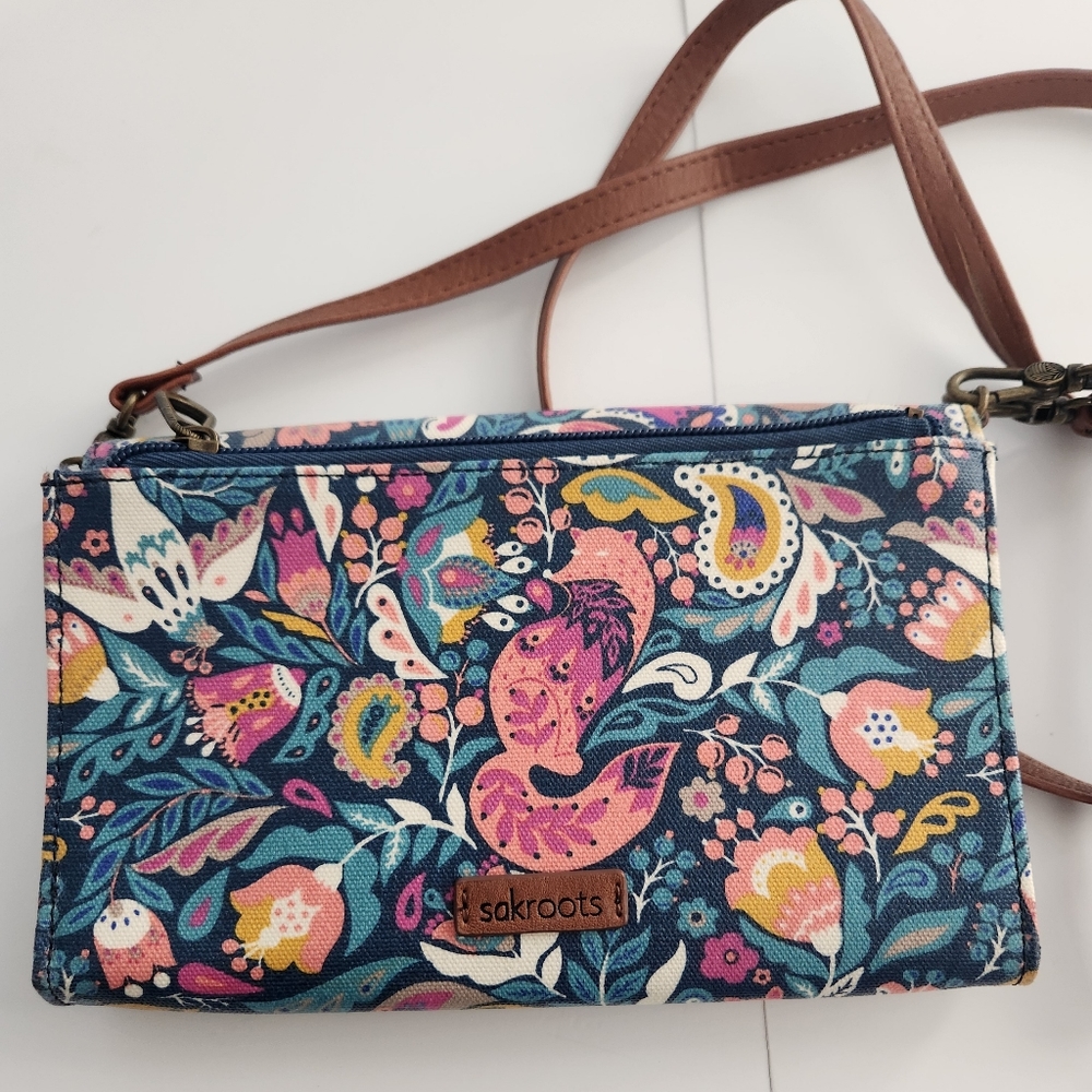 Sakroots Teal Enchanted Forest Luna Smartphone Crossbody Bag Wristlet Excellent - Picture 10 of 10
